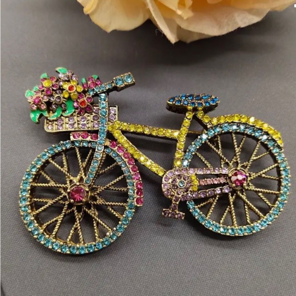 🚲 Betsey Johnson NEW multicolored sparkling crystal bicycle brooch 🚲